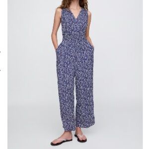 Gap Smocked Wide-leg V-neck jumpsuit - NWT